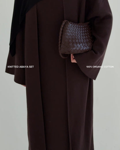 DARK BROWN